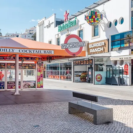 Homes White Rose Garden With 2 Terraces & 2 Swimming Pools البوفيرا