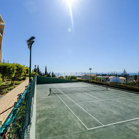Apartamento Homes White Rose Garden With 2 Terraces & 2 Swimming Pools