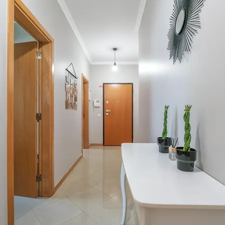 Homes White Rose Garden With 2 Terraces & 2 Swimming Pools Αλμπουφέιρα