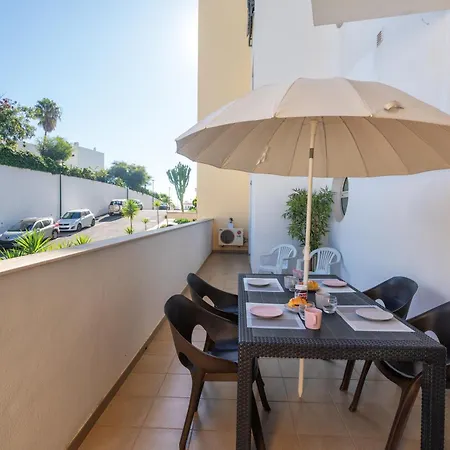Διαμέρισμα Homes White Rose Garden With 2 Terraces & 2 Swimming Pools