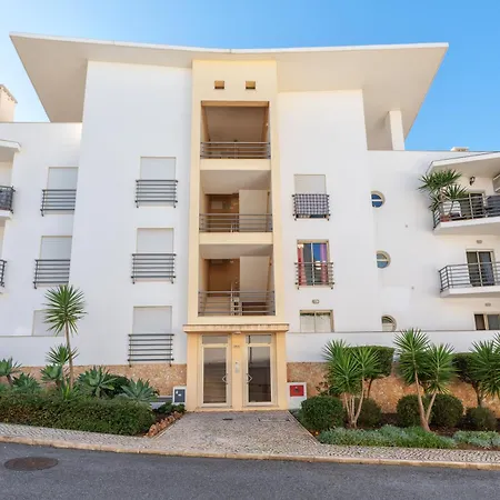 Homes White Rose Garden With 2 Terraces & 2 Swimming Pools